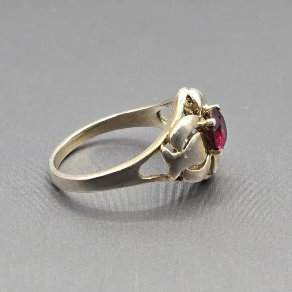 Vintage Sterling Silver Garnet Ring Size 9 Repousse Signed STS Art Nouveau Style - Picture 7 of 13